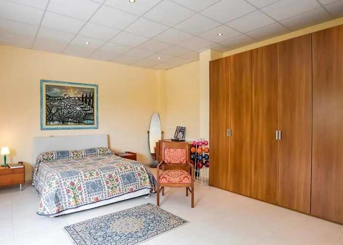 Germano Con Piscina Holiday home *