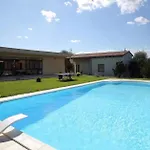 Germano Con Piscina 度假居 Solarino
